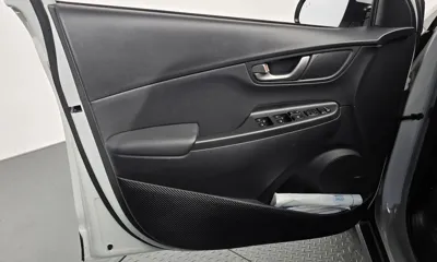 Hyundai Kona 2019, 29956 км, за 10944.63 USD - фото 24