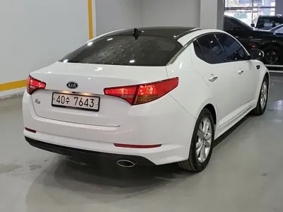 Kia K5 2012, 119776 км, за 3610.35 USD