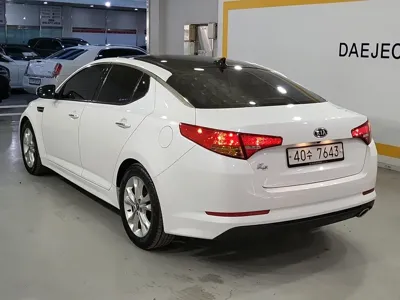 Kia K5 2012, 119776 км, за 3610.35 USD