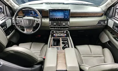 Lincoln Navigator 2023, 18074 км, за 54658.01 USD - фото 7