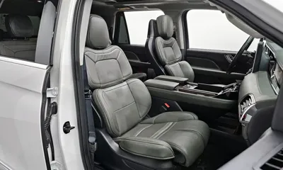 Lincoln Navigator 2023, 18074 км, за 54658.01 USD - фото 10