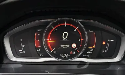 Volvo V60 2017, 93457 км, за 8602.64 USD - фото 8