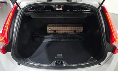 Volvo V60 2017, 93457 км, за 8602.64 USD - фото 20