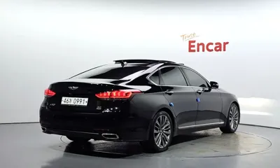 Hyundai Genesis 2016, 140890 км, за 8867.57 USD