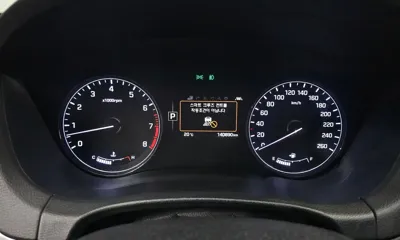 Hyundai Genesis 2016, 140890 км, за 8867.57 USD - фото 8