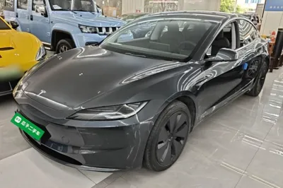 Tesla Model 3 · 2025 год
