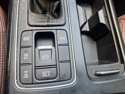 Kia Sorento 2016, 105647 км, за 9441.94 USD - фото 9
