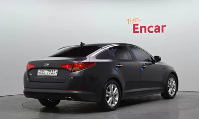 Kia K5 2011, 126876 км, за 2636.27 USD