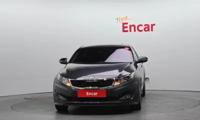 Kia K5 2011, 126876 км, за 2636.27 USD