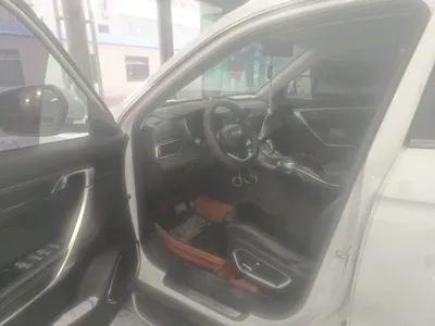 Geely Emgrand X7 Sport 2020, 45199 км, за 10331 USD - фото 17