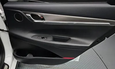Hyundai Grandeur 2020, 20542 км, за 14375.74 USD - фото 24