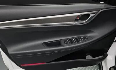 Hyundai Grandeur 2020, 20542 км, за 14375.74 USD - фото 25