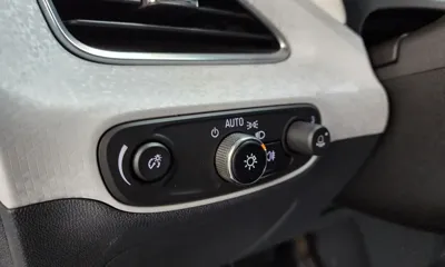 ChevroletGMDaewoo Bolt EV 2018, 166388 км, за 9717.09 USD - фото 18