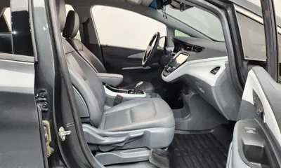 ChevroletGMDaewoo Bolt EV 2018, 166388 км, за 9717.09 USD - фото 26