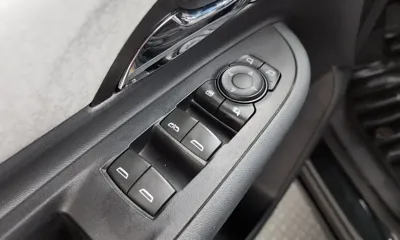 ChevroletGMDaewoo Bolt EV 2018, 166388 км, за 9717.09 USD - фото 27