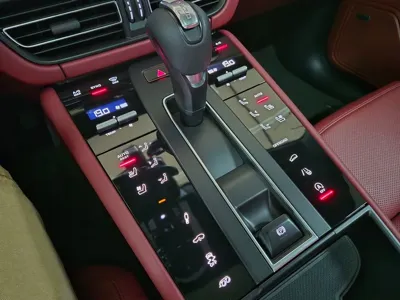 Porsche Macan 2022, 32000 км, за 61535.43 USD - фото 8