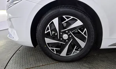 Hyundai Grandeur 2022, 111689 км, за 14970.37 USD