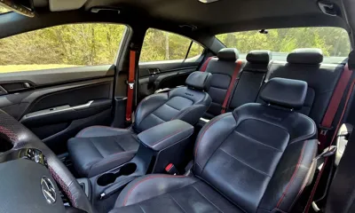 Hyundai Avante 2019, 75700 км, за 9386.9 USD - фото 13