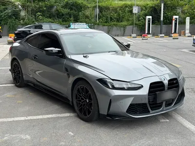 BMW M4 2025, 10000 км, за 127893.32 USD