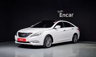 Hyundai Sonata · 2013 год