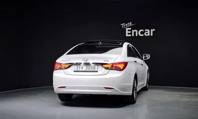 Hyundai Sonata 2013, 151823 км, за 2775.02 USD