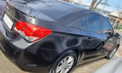ChevroletGMDaewoo Cruze 2014, 95080 км, за 2345.28 USD