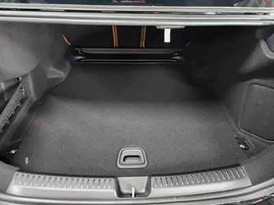 Mercedes-Benz E-Class 2025, 2700 км, за 21192.04 USD - фото 20