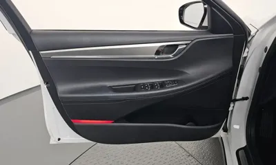 Hyundai Grandeur 2022, 115818 км, за 13588.03 USD - фото 24
