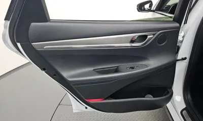 Hyundai Grandeur 2022, 115818 км, за 13588.03 USD - фото 25