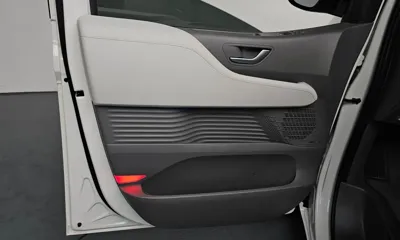 Hyundai Staria 2025, 34468 км, за 28093.62 USD - фото 24