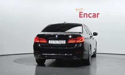 BMW 5-Series 2020, 42272 км, за 21681.67 USD
