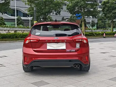 Ford Focus 2022, 70000 км, за 8838.79 USD