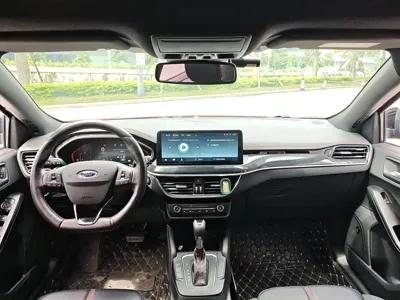 Ford Focus 2022, 70000 км, за 8838.79 USD - фото 7