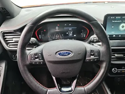 Ford Focus 2022, 70000 км, за 8838.79 USD - фото 8