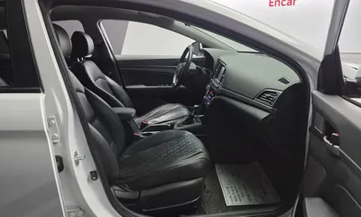 Hyundai Avante 2016, 151844 км, за 3939.75 USD - фото 10