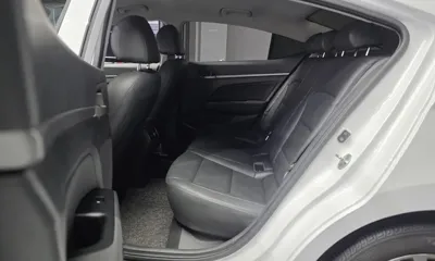 Hyundai Avante 2016, 151844 км, за 3939.75 USD - фото 13