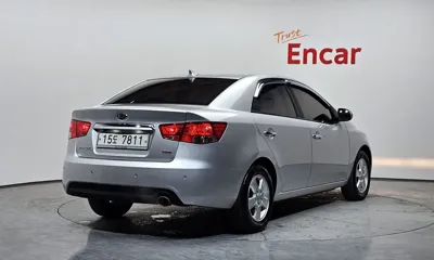 Kia Porte 2012, 111101 км, за 1916.09 USD