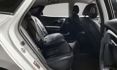 Hyundai Grandeur 2015, 100074 км, за 6251.22 USD - фото 12