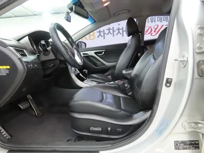 Hyundai Avante 2012, 125606 км, за 1772.35 USD