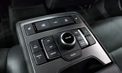 Hyundai Genesis 2016, 99391 км, за 8473.46 USD - фото 19