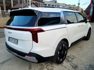 Kia Canival 2025, 4473 км, за 24861.62 USD