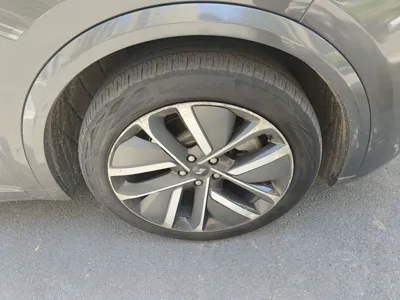 Li Auto L9 2022, 91900 км, за 34907 USD