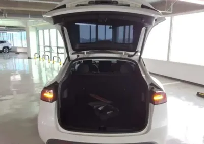 Tesla Model Y 2022, 67035 км, за 5863.2 USD - фото 11