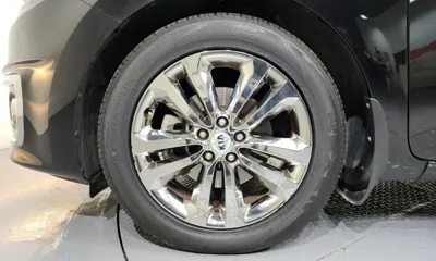 Kia Canival 2016, 141811 км, за 5741.66 USD