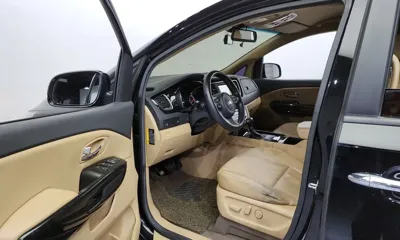 Kia Canival 2016, 141811 км, за 5741.66 USD - фото 10