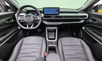Jeep Avenger 2024, 4533 км, за 25289.01 USD - фото 7