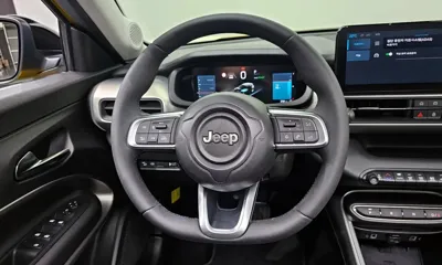 Jeep Avenger 2024, 4533 км, за 25289.01 USD - фото 13