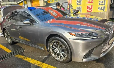 Lexus LS