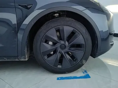 Tesla Model Y 2024, 38200 км, за 27714.15 USD - фото 6