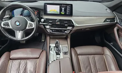 BMW 5-Series 2021, 68795 км, за 26565.38 USD - фото 7